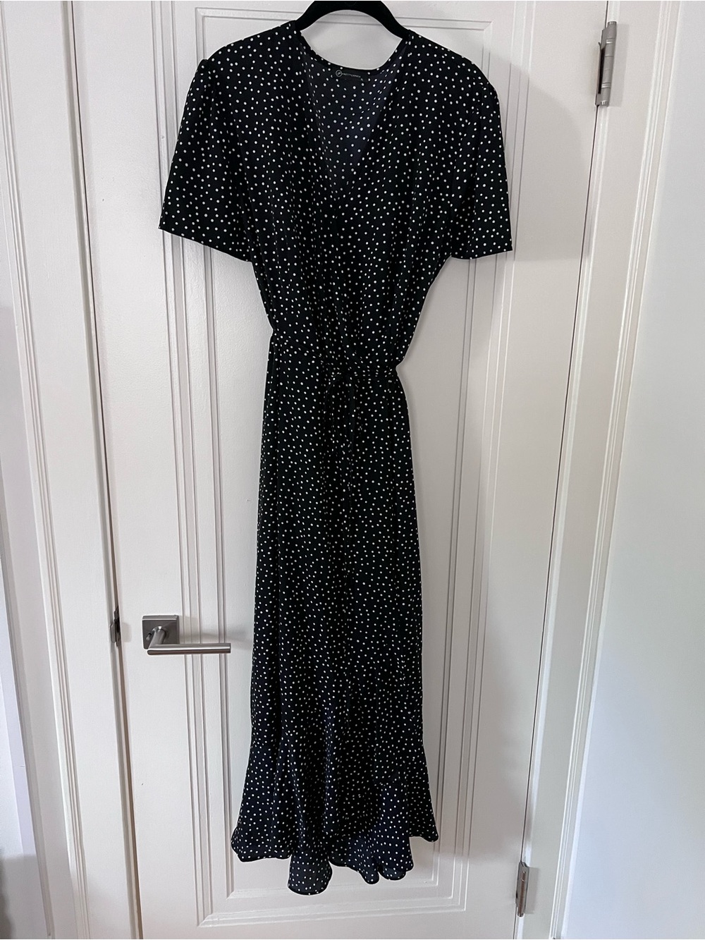 Black Polka Dot Maxi Dress with Tie Waist and V-Neckline